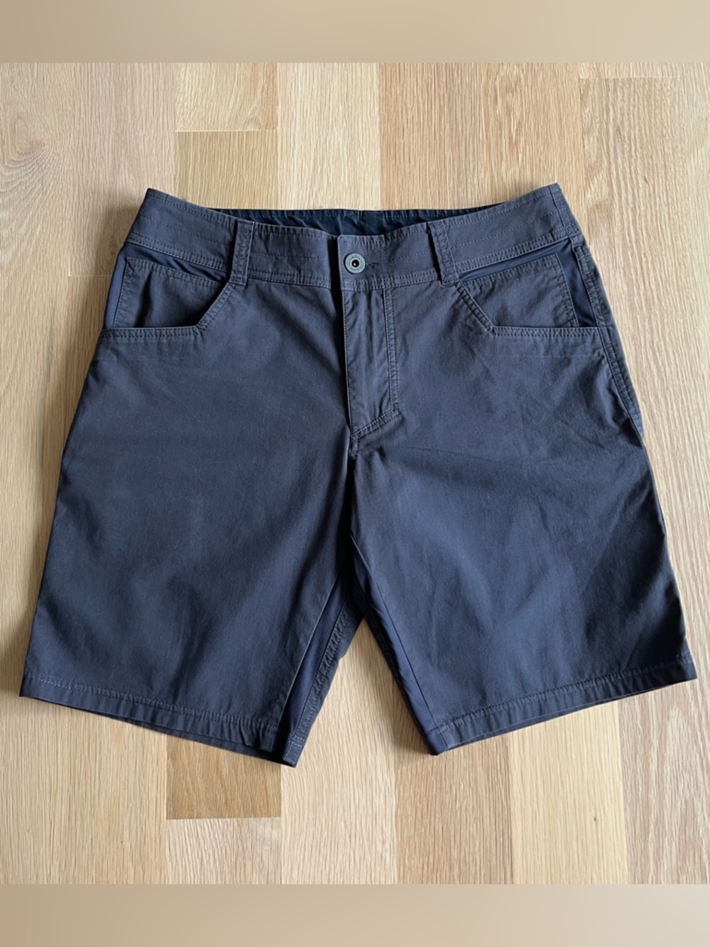 Kuhl Men's Chino Shorts in Carbon 9” Size 32